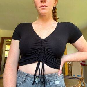 Super cute, adjustable black top